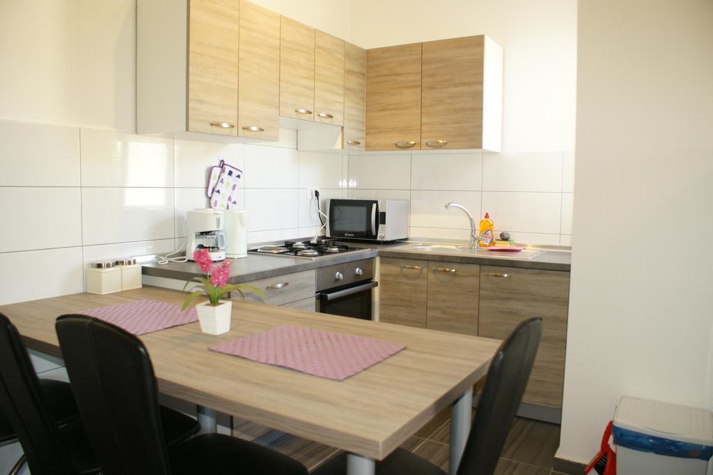 Apartments Martina Bibinje Exterior foto